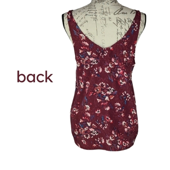 Hollister Floral Crisscross Front Floral Tank Top in Maroon, Size S - Picture 2 of 4